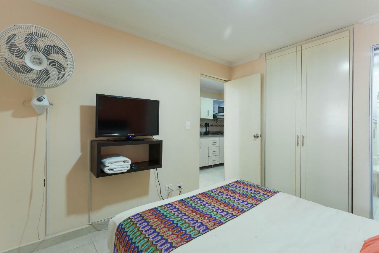 Apartamentos Laureles de la 70 Medellín Habitación foto